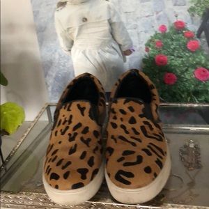 Steve Madden women slip-ons sz8